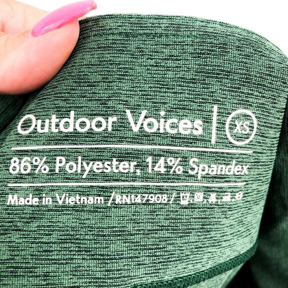 OUTDOOR VOICES Women's Double Time 10" Shorts XS Green Biker Pocket Mid Rise NWT - Picture 6 of 8